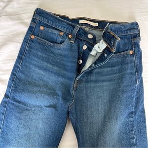 Levi’s wedgie straight 27 blue jeans